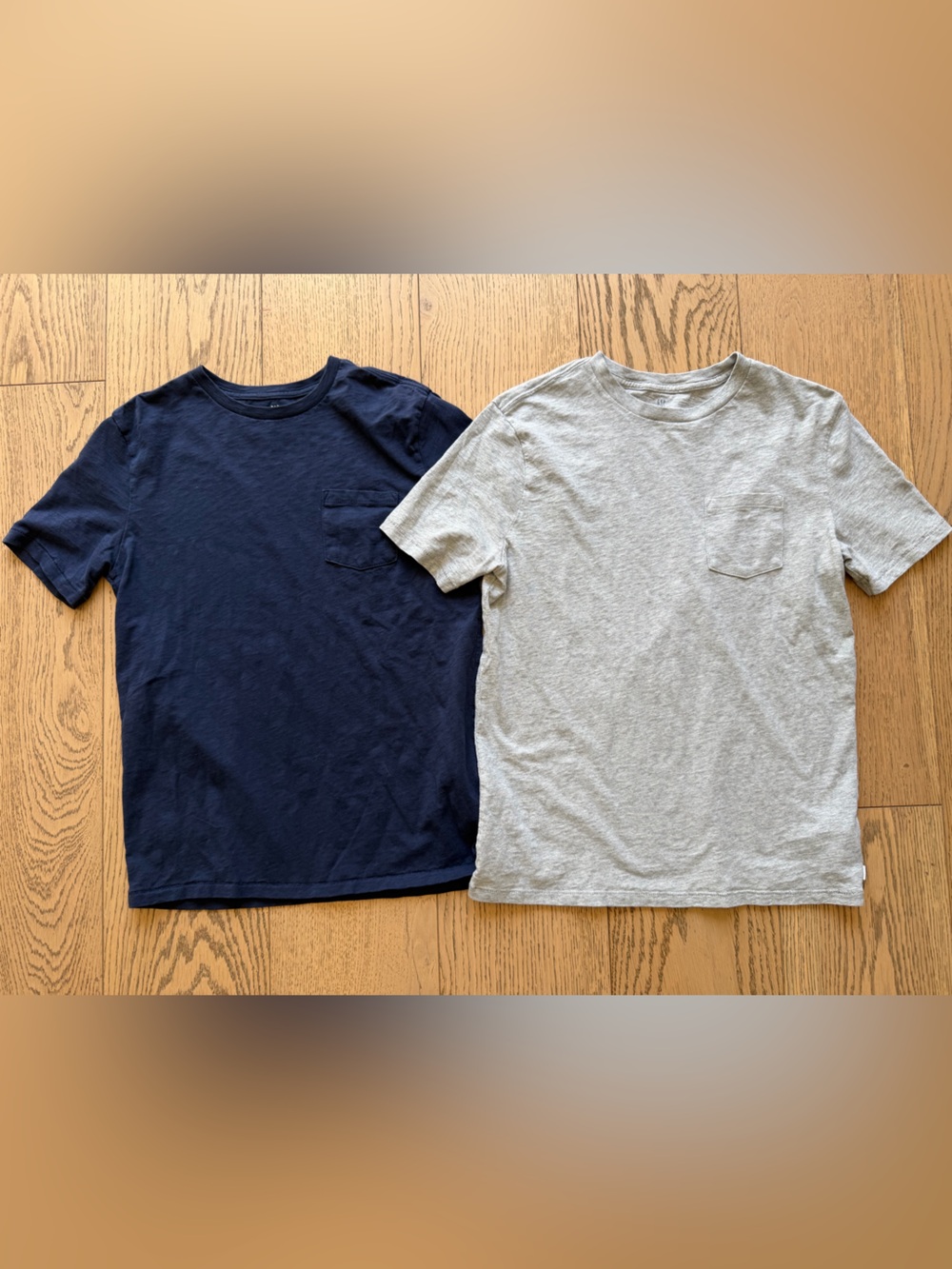 GAP Kids Boys Set of 2 Short-Sleeve One-Pocket Tees in Gray & Navy, Sz 14/16